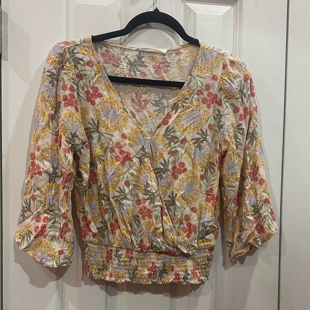 NWOT Lush Floral V-Neck Blouse - Red, Yellow, Cream size S